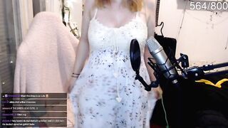 TikTok Girls: Nihachu Twitch VOD #4