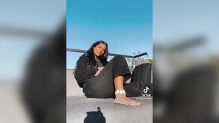 TikTok Feet: itsaishamian #4