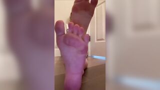TikTok Feet: idk the name #2