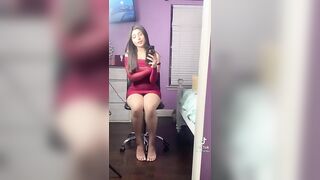 TikTok Feet: Latina white toes #4