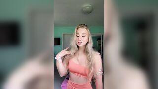 Sexy TikTok Girls: Everything is in the back ♥️♥️✅ #3