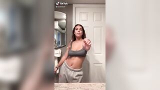 Sexy TikTok Girls: @deldel420 #2