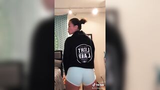 Sexy TikTok Girls: @chunkysdead #3