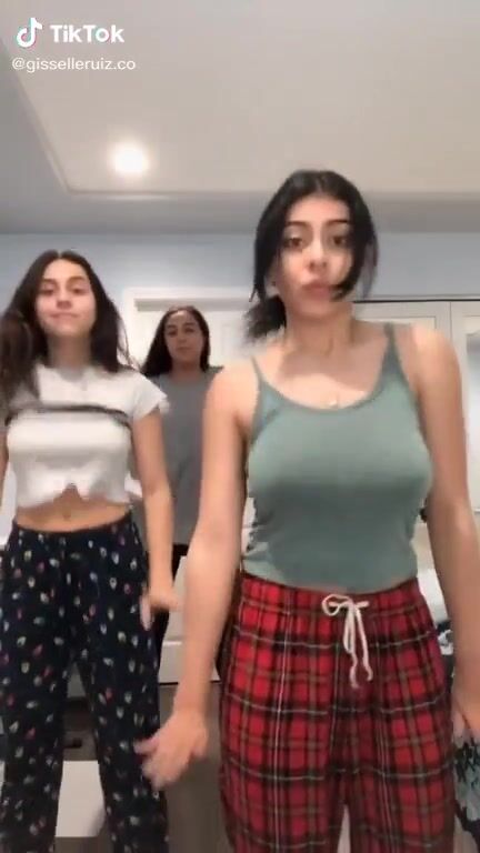 TikTok time, let’s take our bra off
