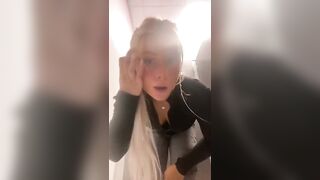 Sexy TikTok Girls: Nice white booty #2