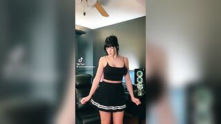 Sexy TikTok Girls: Nice rear view at the beginning #2