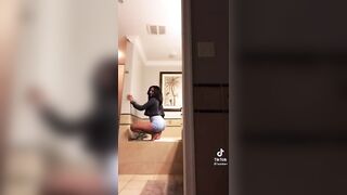 TikTok Feet: @isavbarr #3