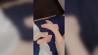 TikTok Feet: soles & toes #4
