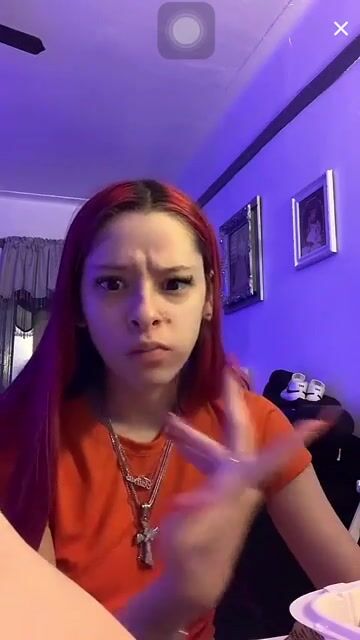 @leeleeosotiny was live yesterday giving me a toe shout-out!!