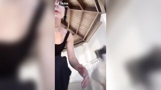 it’s been a while since shockey showed her feet, wish we could see more of those soles man ????