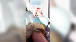 TikTok Feet: Naturals and the pose #4