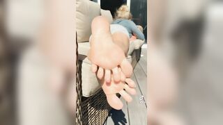 TikTok Feet: Who is this please? #3