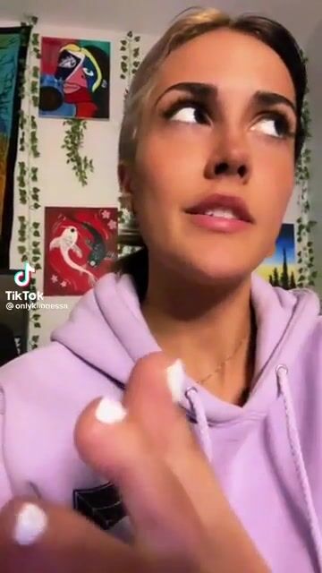 also bought hella feet videos from Kilonessa, long white toes and soles????