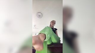 TikTok Feet: Dirtyfeetgirls dirty feet #2