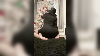 TikTok Feet: Lilbit of soles and ass #3