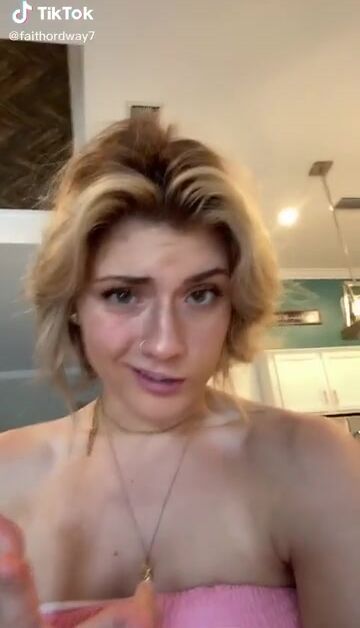 Faith Ordway’s feet