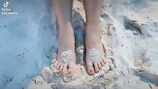 TikTok Feet: Pretty vacation toes #2