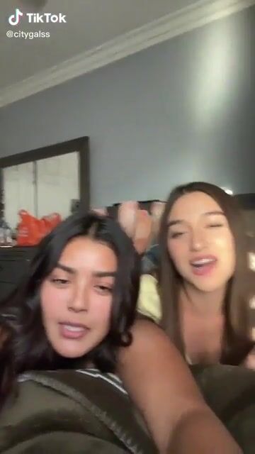 citygalss in the pose