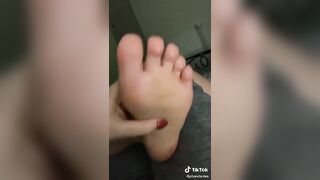 TikTok Feet: She has amazing soles #4