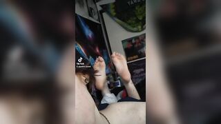 TikTok Feet: What color is my tapestry? #2