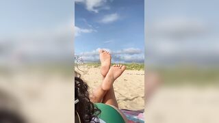 TikTok Feet: ☀️ sol, playa y arena ☀️ #2