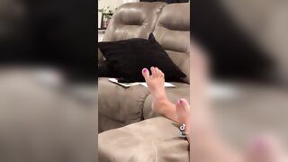 TikTok Feet: He’s definitely getting foot jobs #4