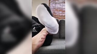 TikTok Feet: better hold on to your socks for this one #3
