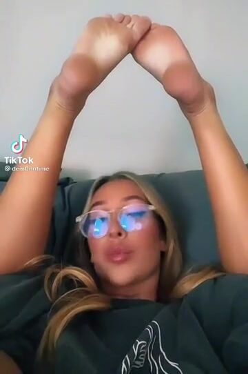 underrated pose ????