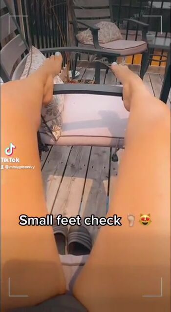 Can you guess my shoe size ? ????????????????