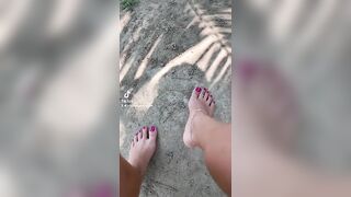 TikTok Feet: Pink nails #2