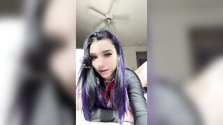 TikTok Feet: @yourbabyrain #1