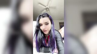 TikTok Feet: @yourbabyrain #2