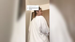 TikTok Clap: She fasho up N coming #3