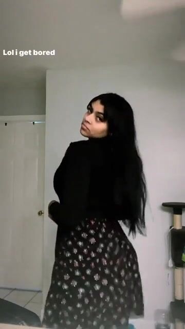 Love it when she’s Bored????