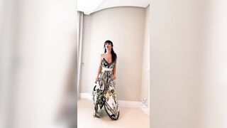 Tiktok Nipslips: Flowy Dress #4