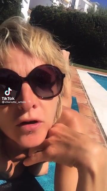 Creo que se le escapo????