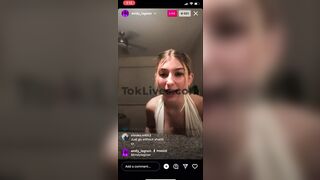 TikTok Hot Live: college girls flashing #2