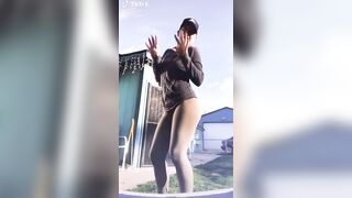 Hot TikTok: Incredible ass shake #1