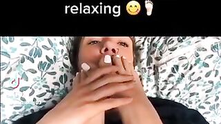 Girls who like other girls feet >>>