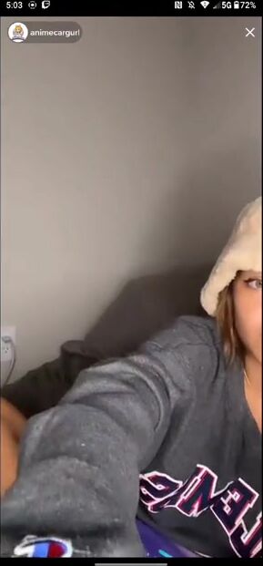 Dm to trade pics/vids with me