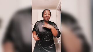 TikTok Clap: She like to Move That #3