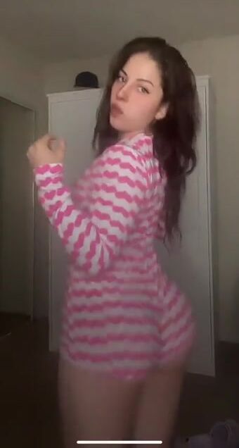 Pink ‘Jama Claps????????