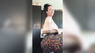 Thick TikTok: All the movement back there #3