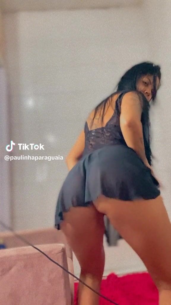 Hot upskirt gstring twerk @paulinhaparaguaia Paulinha paraguaia