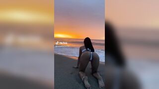 @laupalaciio777 doggy style at beach