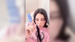NSFW TikTok: @yaribileon Yaribi Leon se agacha y se le ve todo #2