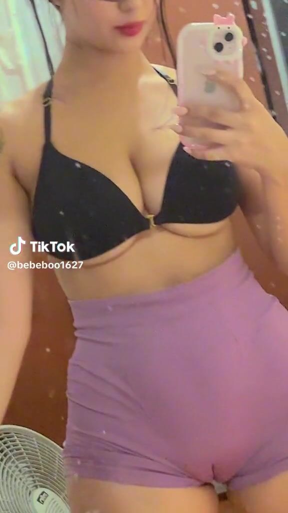 bebeboo1627 nice pussy cameltoe closeup