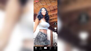 Sexy TikTok Girls: That little hop #1