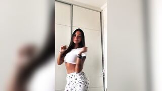 Sexy TikTok Girls: Find me the error on this body #3