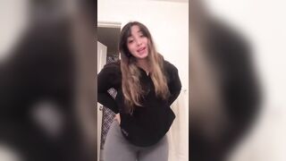 Sexy TikTok Girls: Who’s this ? #1